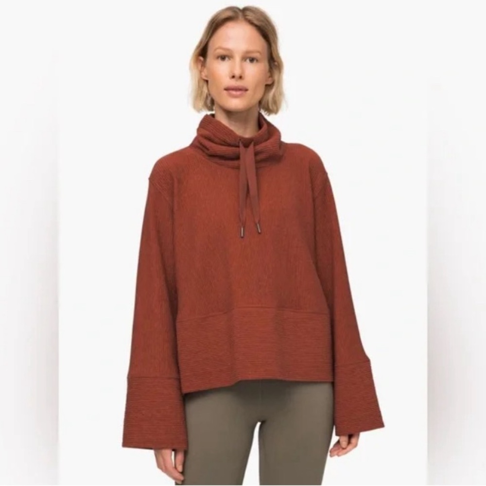 Lululemon Retreat Yourself Pullover